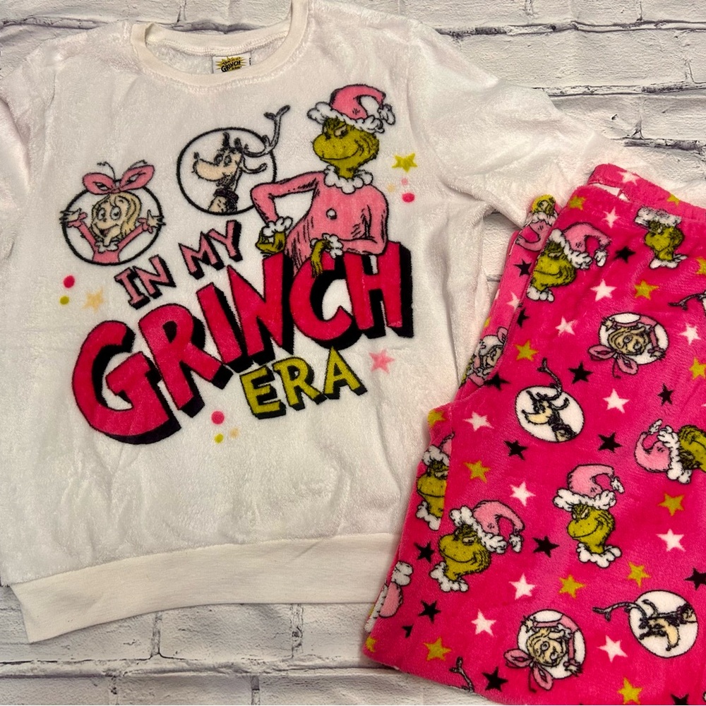 Grinch Pajamas Set - White and Pink
